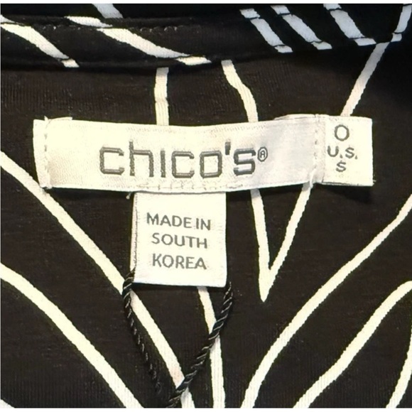 NEW Chico's Top Size 0 (Small) Pottery Tuck Short Sleeves Knit Blouse Floral - Picture 6 of 8